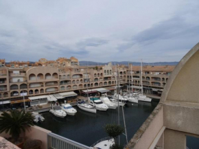 Appartement Hyères, 2 pièces, 4 personnes - FR-1-335-144